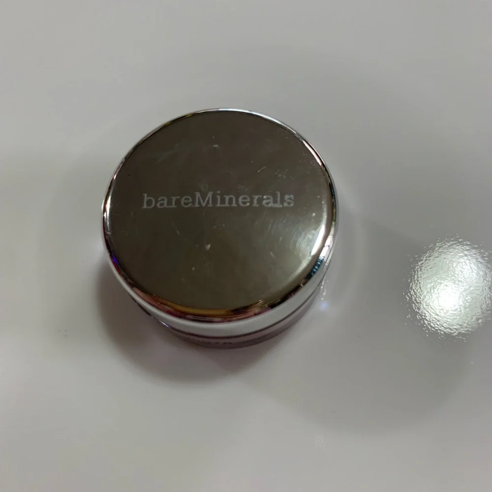 bareMinerals eyeshadow velvet